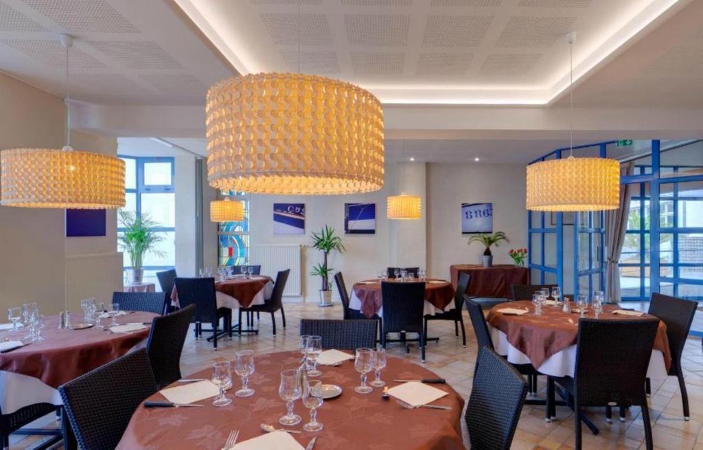 Hotel Les Residences D'Armor Douarnenez Bagian luar foto